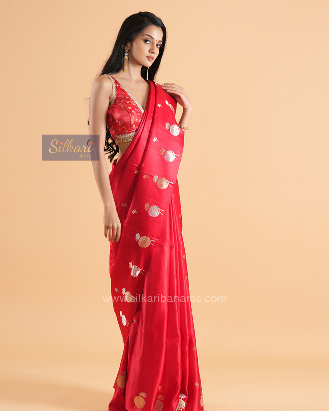 Banarasi Ponna Silk Saree in Deep Red