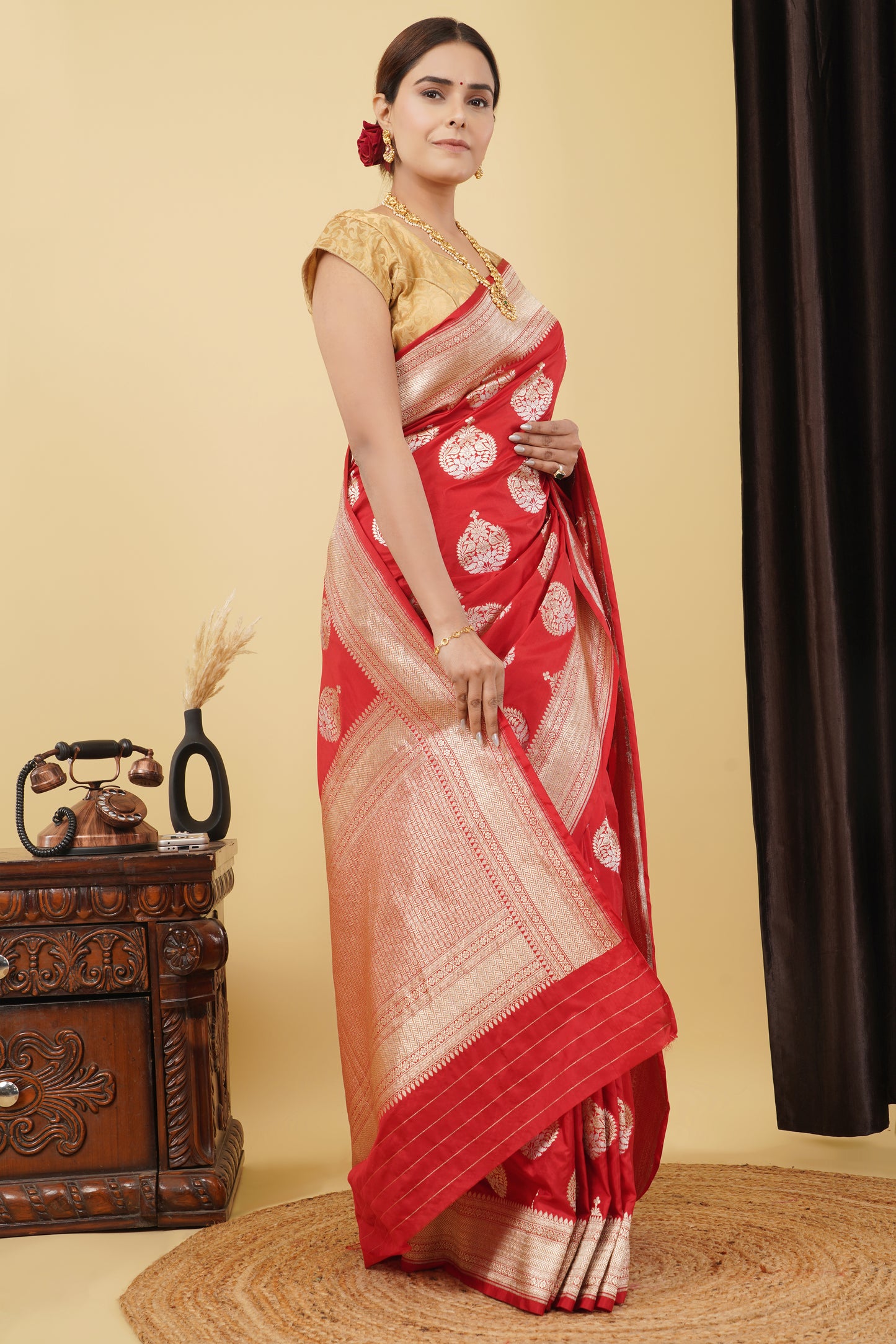 Katan Silk Saree – Red With Paisley Bota