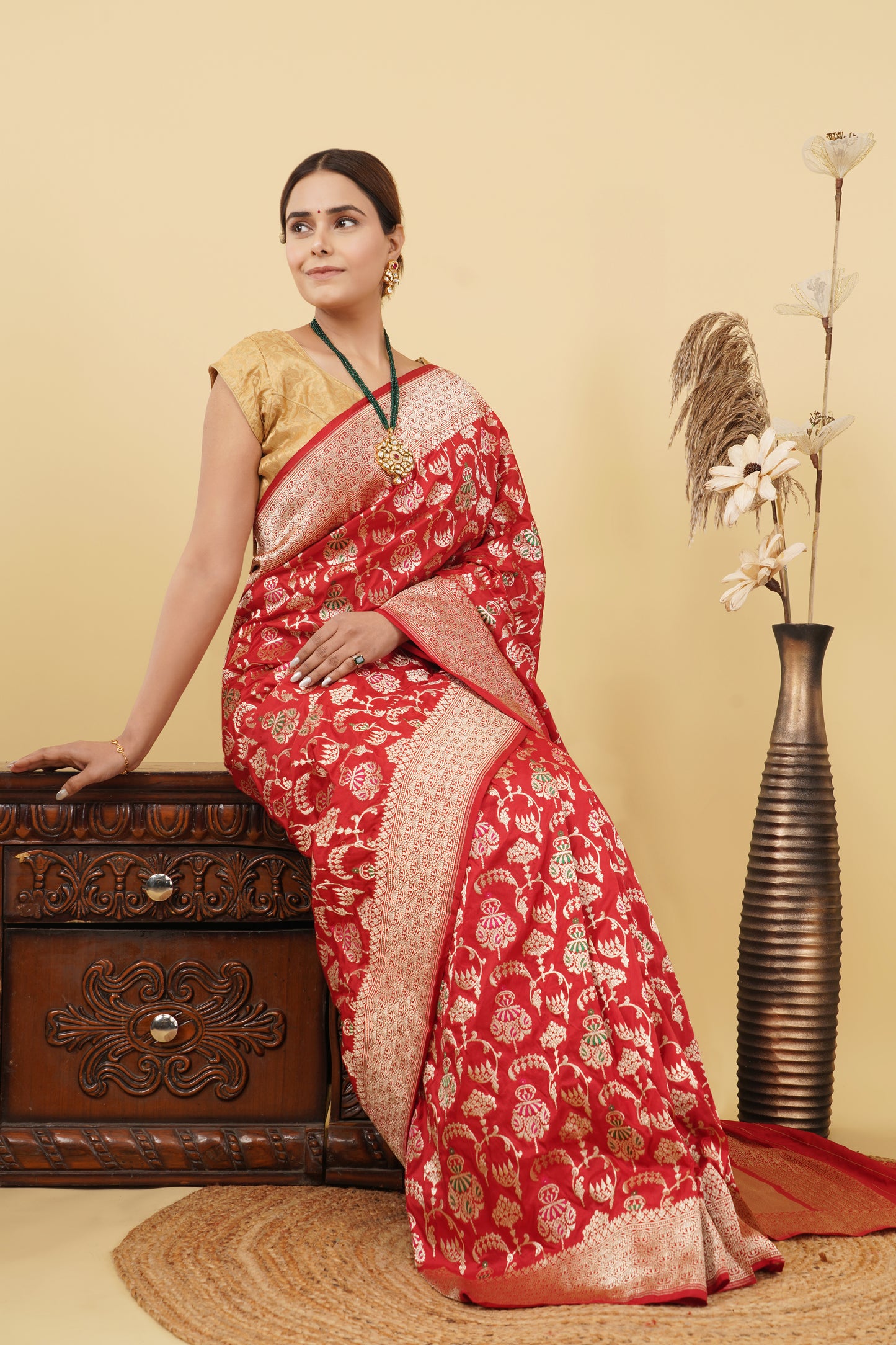 Kataan Silk Saree – Red with Floral Bota