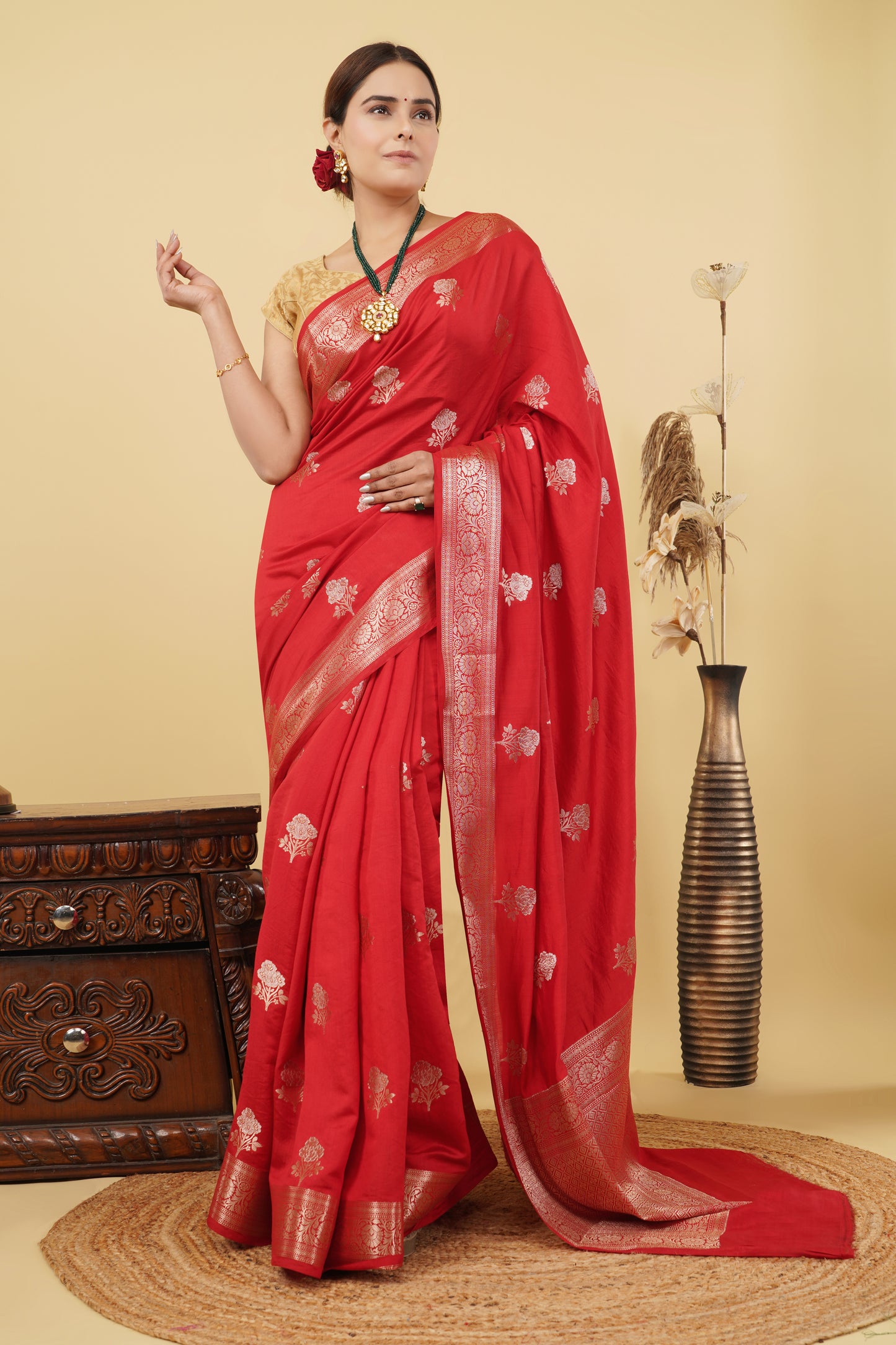 Chiniya Silk Saree – Elegant Red