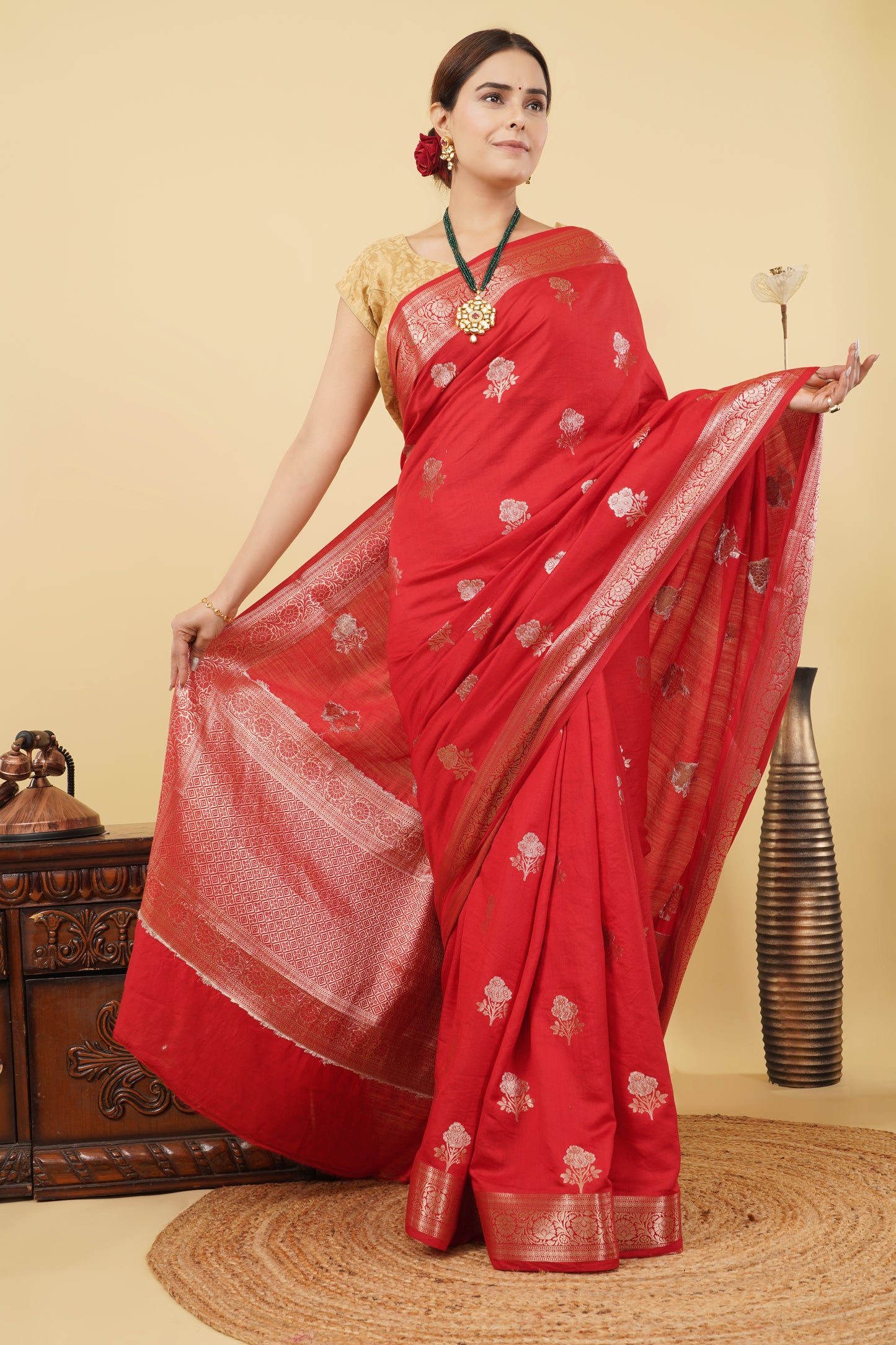 Chiniya Silk Saree – Elegant Red