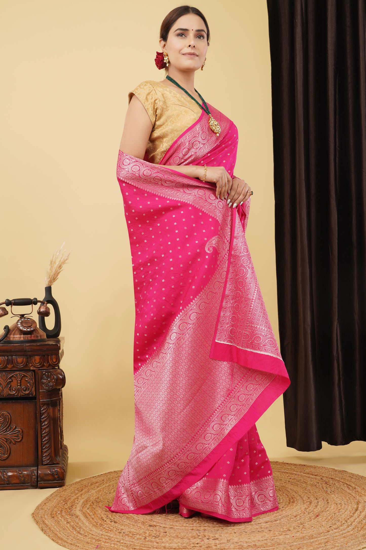 Chiniya Silk Saree – Magenta Pink