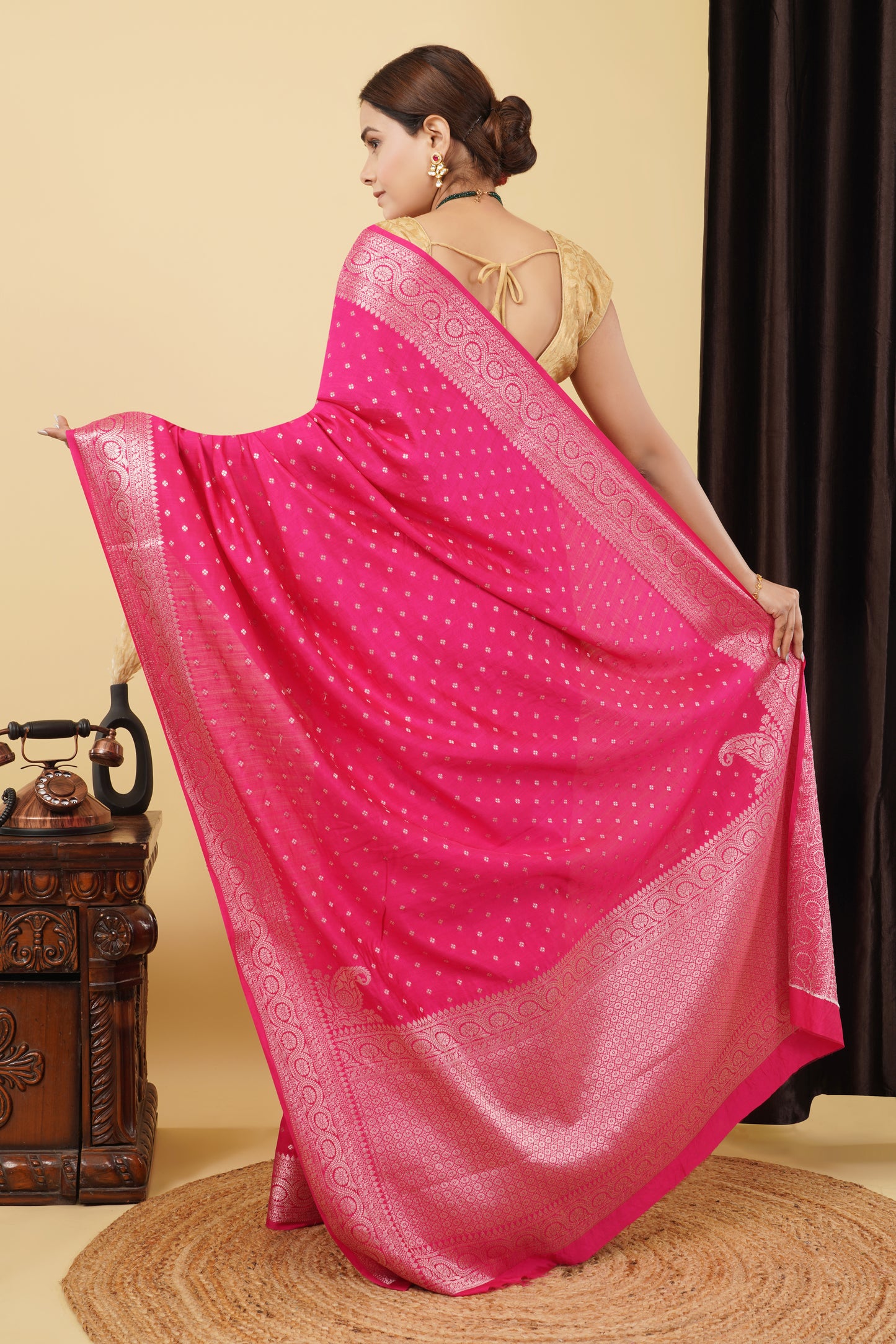Chiniya Silk Saree – Magenta Pink