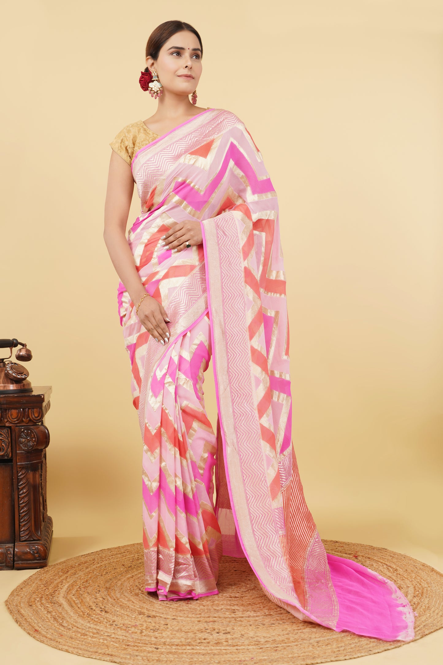 Khaddi Georgette Saree With Water Zari
