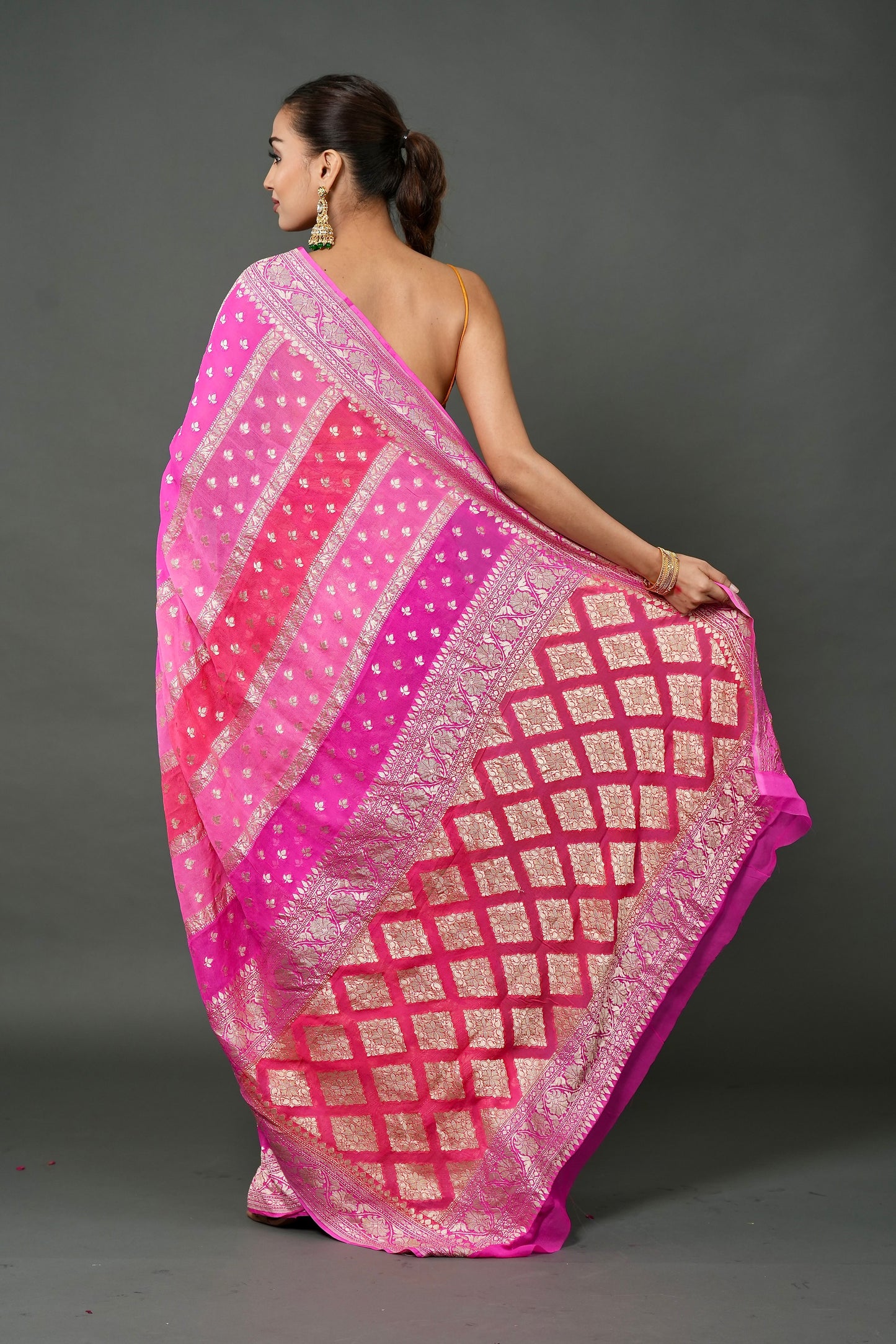 Khaddi Georgette Saree – Pink Leheriya Rangkat with Champagne Zari