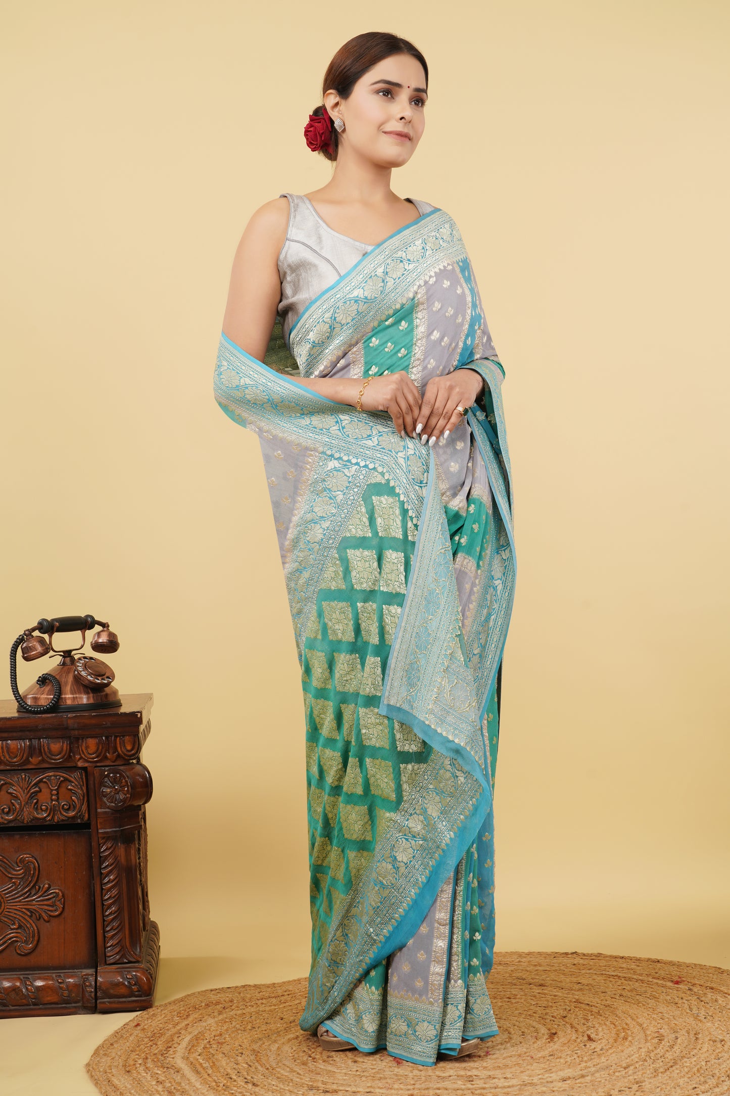 Khaddi Georgette Saree – Timeless Charm and Luxury