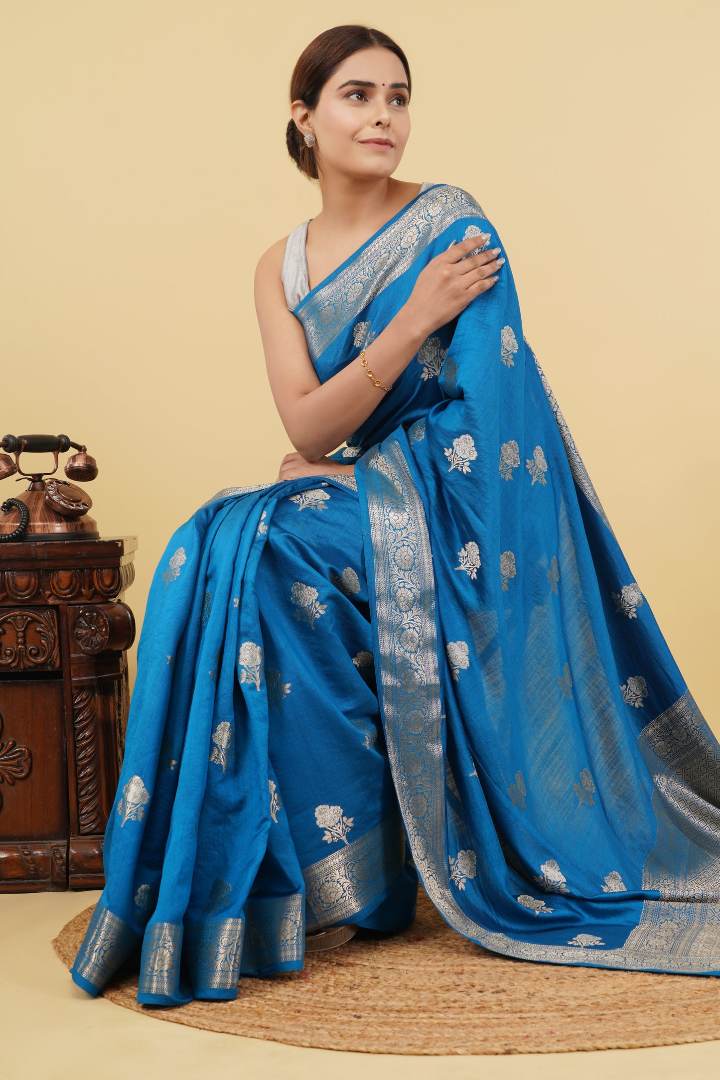 Chiniya Silk Saree – A Blend of Elegance and Tradition