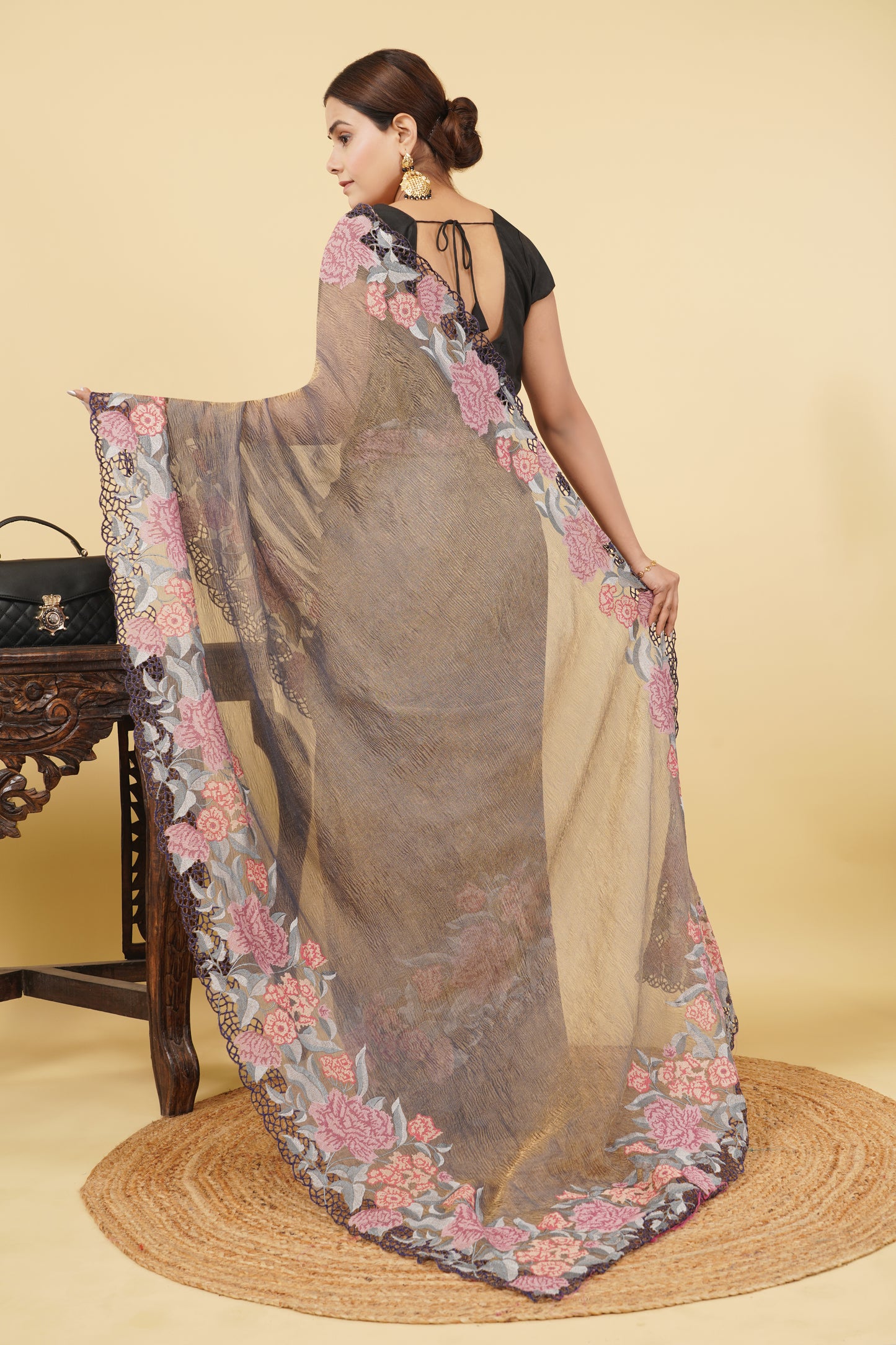 Crushed Tissue Saree – Effortless Elegance with a Modern Twist